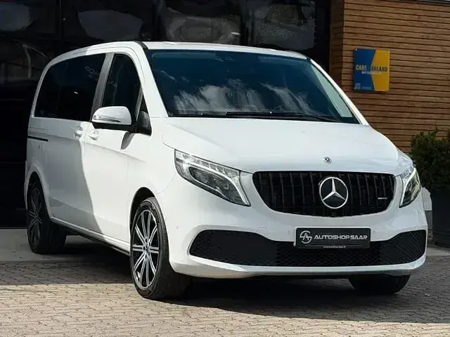 Gebraucht Mercedes V300 Avantgarde Edition 239 PS (175 kW) 2019 Weiß Van / Kleinbus