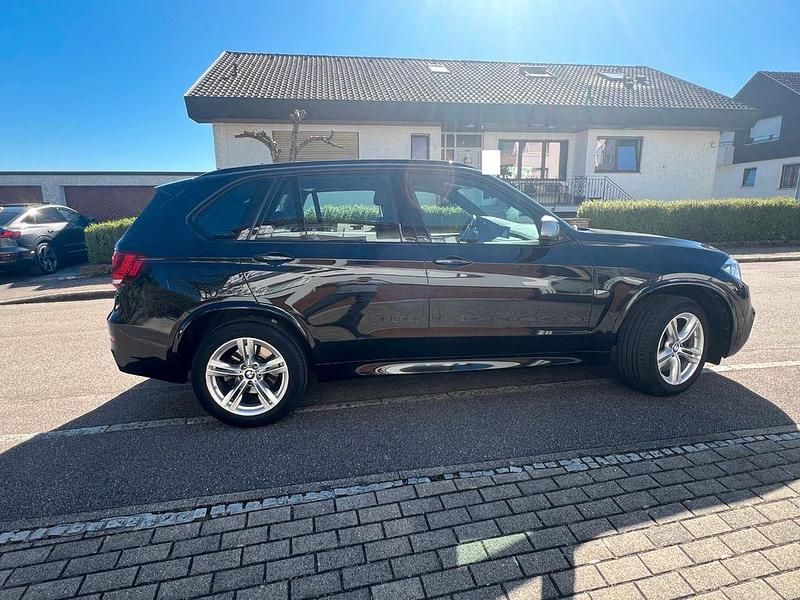 Gebraucht BMW X5 M50 Performance 381 PS (280 kW) 2015 Schwarz SUV