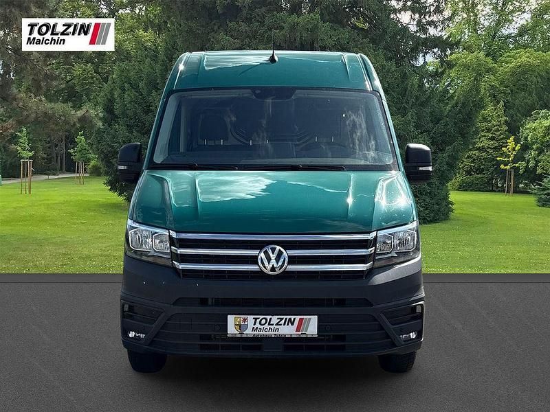 Grün Gebraucht 2023 VW Crafter Trendline Van | 38.980 € (Teuer) - Bild 1/3