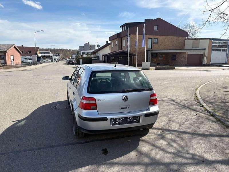 Gebraucht VW Golf IV Pacific 75 PS (55 kW) 2002 Silber Limousine