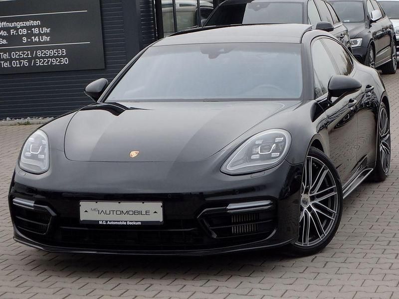 Tiefschwarz metallic Gebraucht 2017 Porsche Panamera 4S Sport Limousine | 75.950 € (Teuer) - Bild 1/4