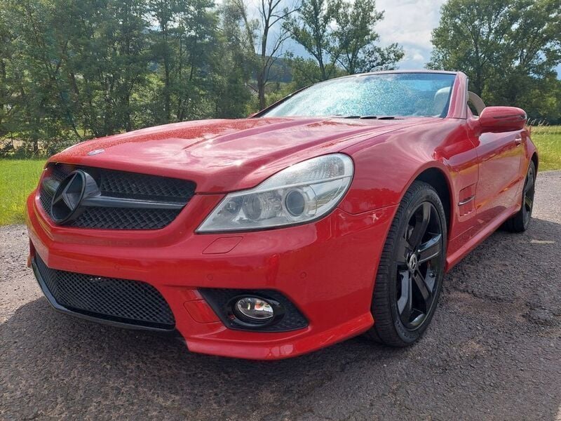 Rot Gebraucht 2010 Mercedes SL500 AMG Cabrio | 21.955 € - Bild 1/4
