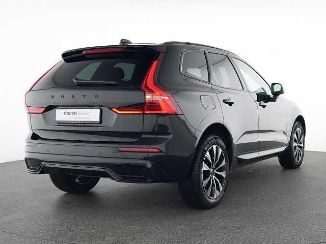Gebraucht Volvo XC60 Plus 197 PS (144 kW) 2023 Onyx black / SUV
