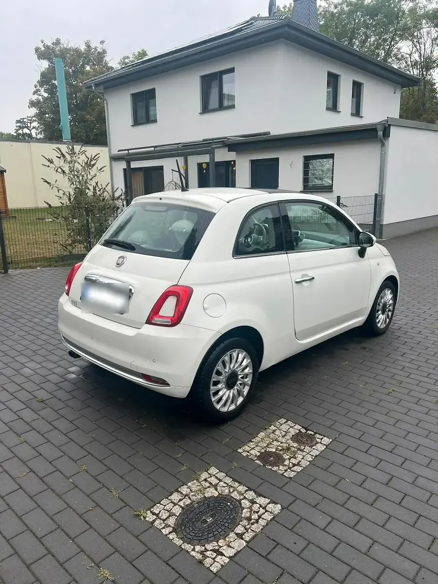 Gebraucht Fiat 500 Lounge 86 PS (63 kW) 2016 Weiß Kleinwagen
