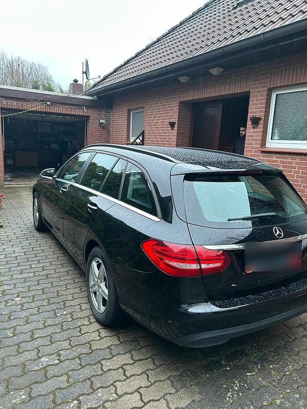 Gebraucht Mercedes C180 116 PS (85 kW) 2016 Schwarz Kombi