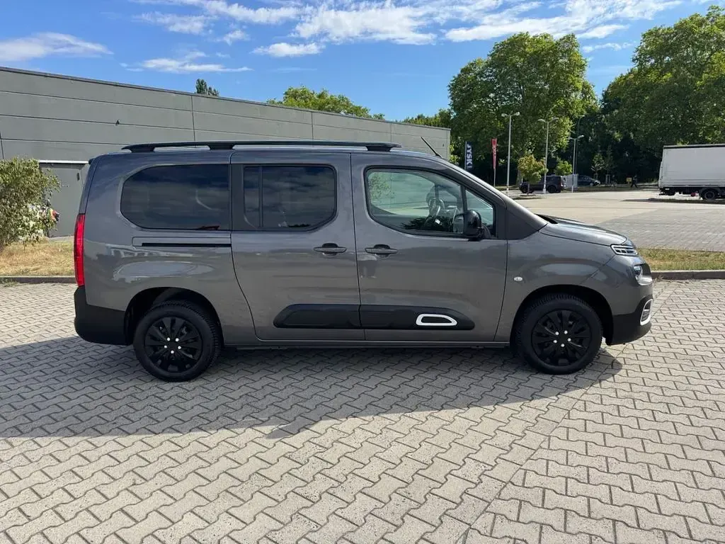Gebraucht Citroën Berlingo Feel 131 PS (96 kW) 2023 Grau Van / Kleinbus