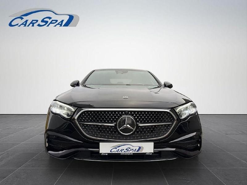 Second-hand Mercedes E300 AMG line 197 CP (144 kW) 2024 Negru Berlinǎ