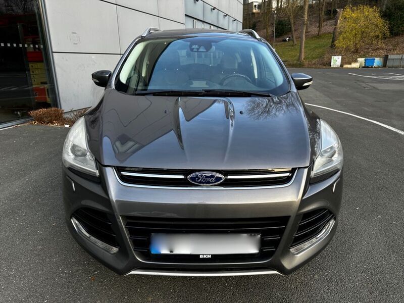 Gebraucht Ford Kuga Titanium 163 PS (119 kW) 2014 Grau SUV