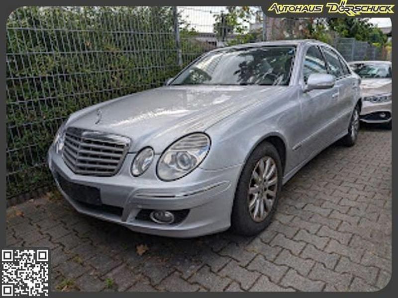 Silber Gebraucht 2007 Mercedes E220 Elegance Limousine | 9.990 € - Bild 1/3
