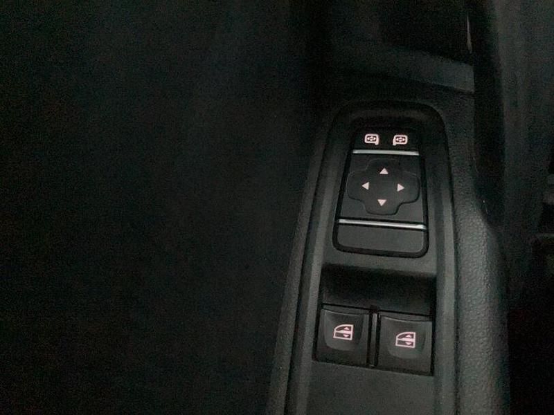 Gebraucht Renault Kangoo 89 kW (122 PS) 2022 Weiss Van / Kleinbus