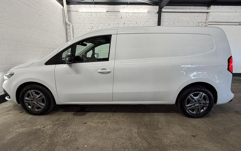 Gebraucht Mercedes Citan 112 116 PS (85 kW) 2023 Weiß Limousine