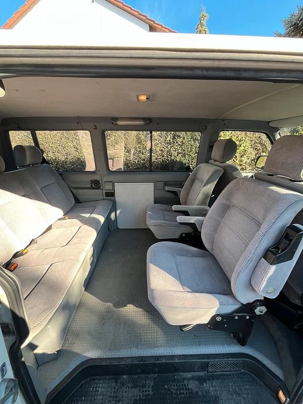 Gebraucht VW Multivan 68 PS (50 kW) 1994 Weiß Van