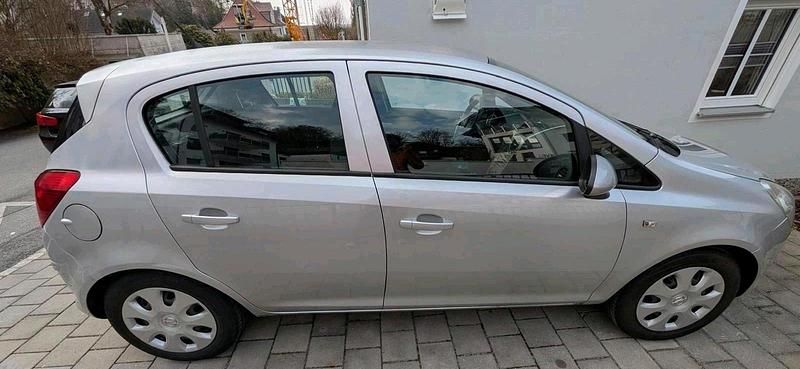 Gebraucht Opel Corsa 80 PS (58 kW) 2008 Grau Kleinwagen