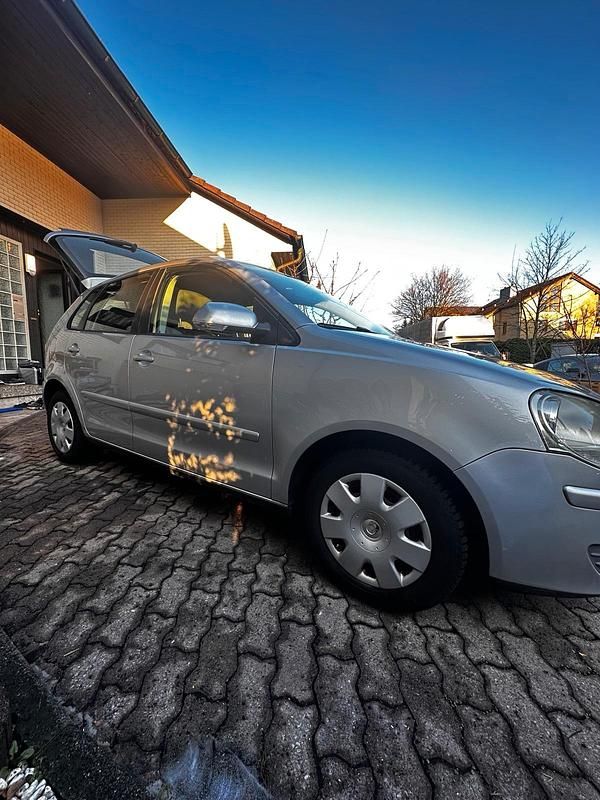 Gebraucht VW Polo 54 PS (39 kW) 2006 Silber Kleinwagen