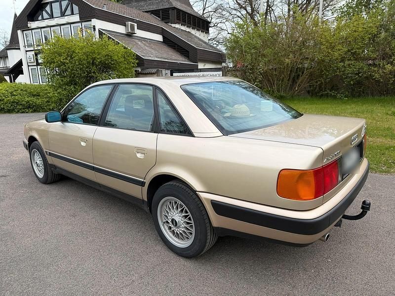 Gebraucht Audi 100 133 PS (97 kW) 1991 Gold Limousine