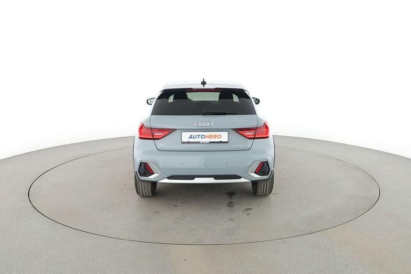 Gebraucht Audi A1 Advanced 150 PS (110 kW) 2021 Grau SUV