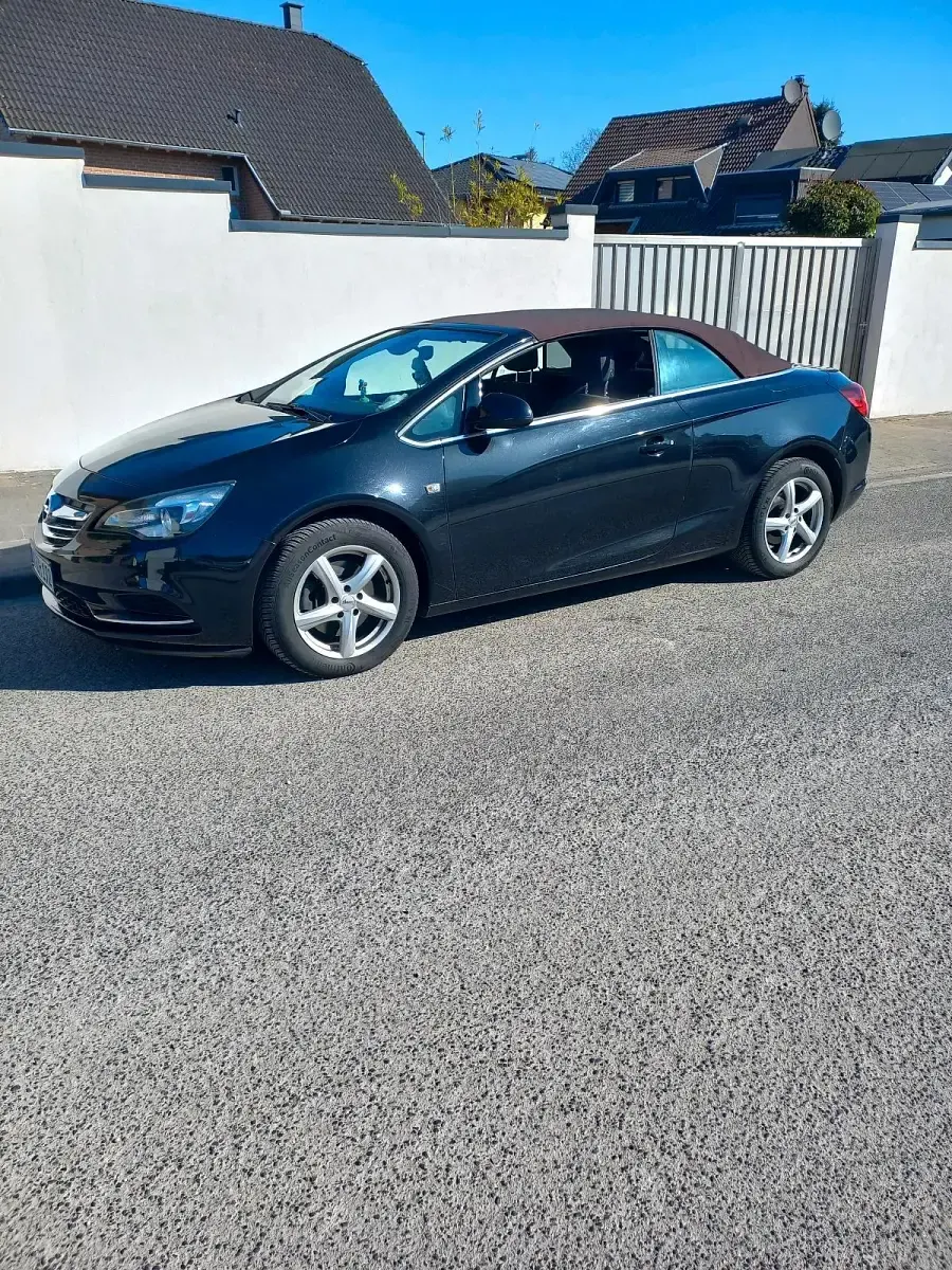 Second-hand Opel Cascada 120 CP (88 kW) 2013 Negru Cabrio