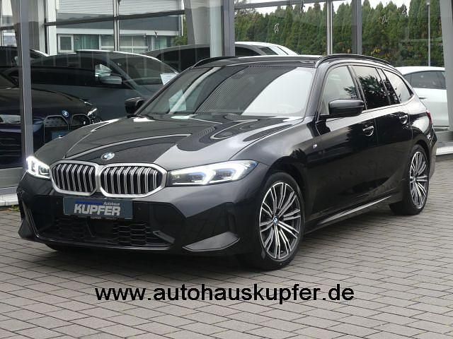 Schwarz Gebraucht 2024 BMW 320 Performance Limousine | 39.380 € (Fairer Preis) - Bild 1/4