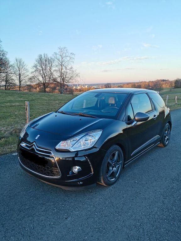 Gebraucht Citroën DS3 Sport Chic 156 PS (114 kW) 2014 Schwarz Kleinwagen