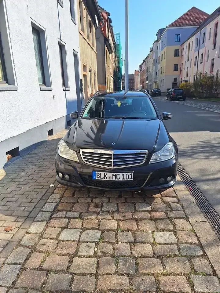 Gebraucht Mercedes C220 Avantgarde Edition 170 PS (125 kW) 2012 Kombi