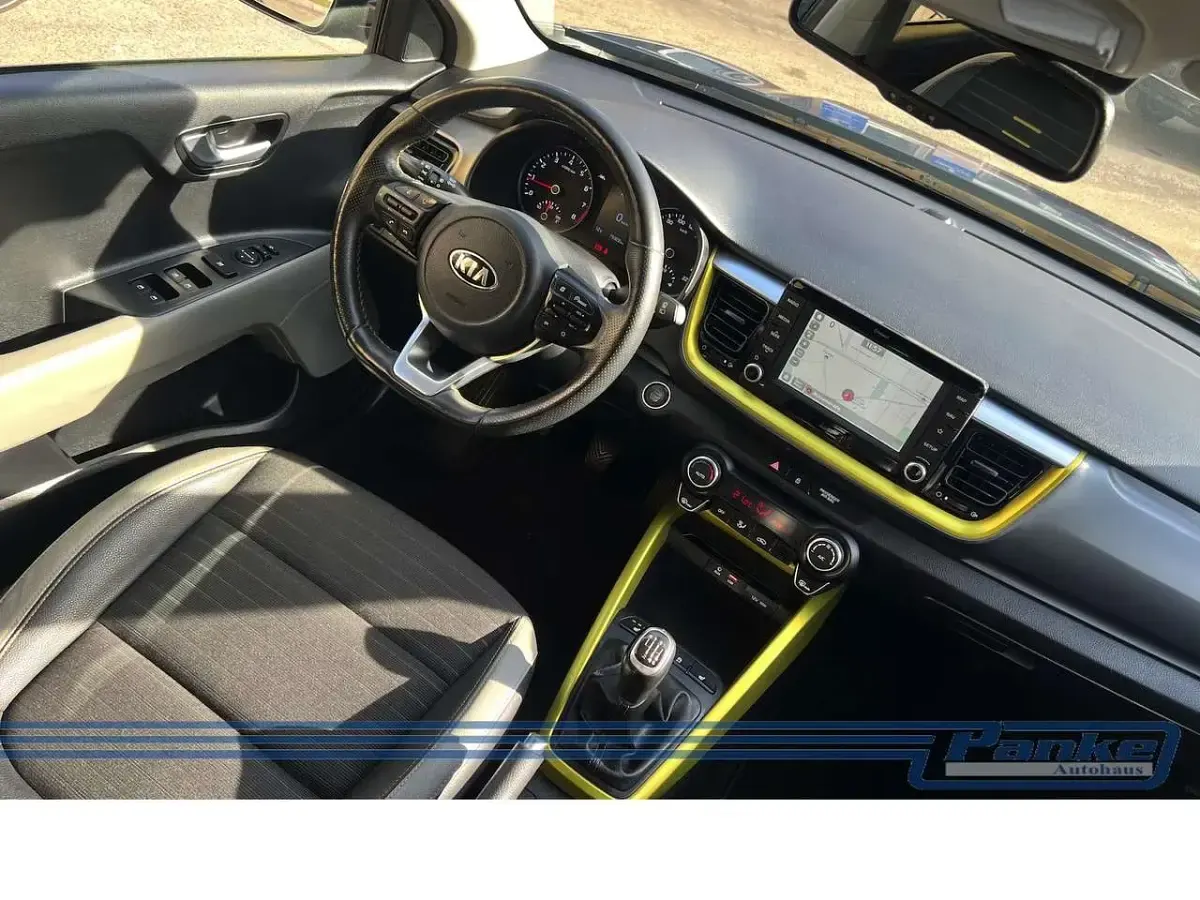 Gebraucht Kia Stonic Spirit 120 PS (88 kW) 2018 Blau SUV