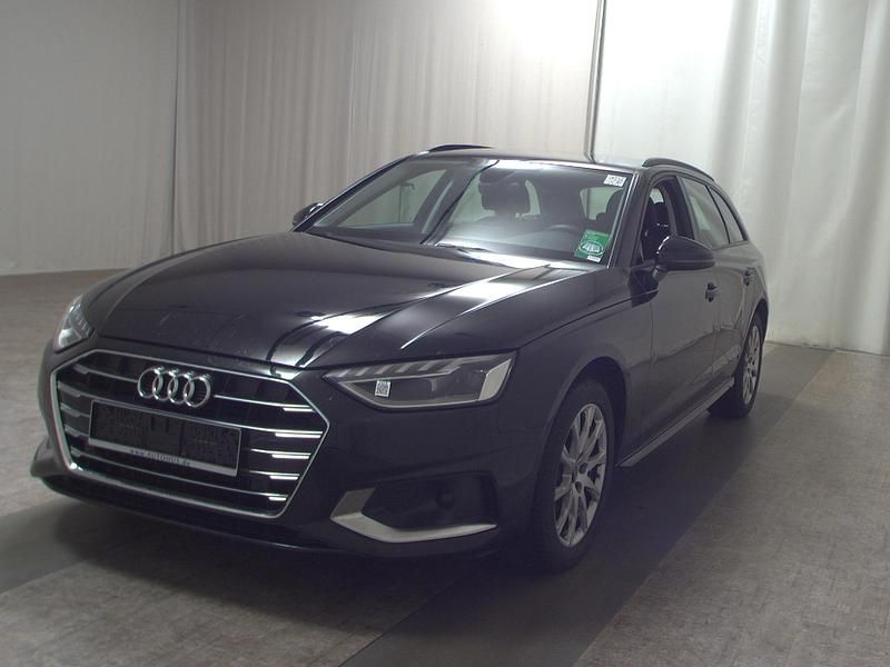 Gebraucht Audi A4 Advanced 136 PS (100 kW) 2022 Schwarz Kombi