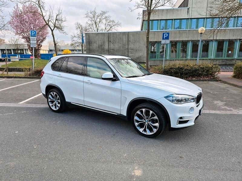 Second-hand BMW X5 Shadowline 258 CP (189 kW) 2017 Alb SUV
