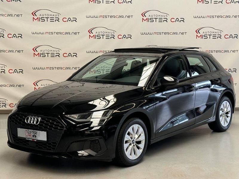 Brillantschwarz Gebraucht 2022 Audi A3 Sportback e-tron S-Line Limousine | 22.890 € - Bild 1/4