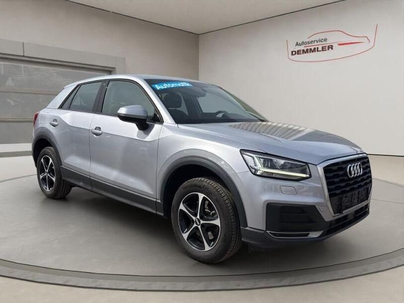 Gebraucht Audi Q2 Comfort 150 PS (110 kW) 2017 Florettsilber metallic SUV