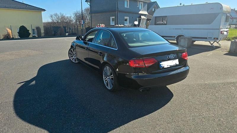 Gebraucht Audi A4 Ambiente 160 PS (117 kW) 2008 Schwarz Limousine