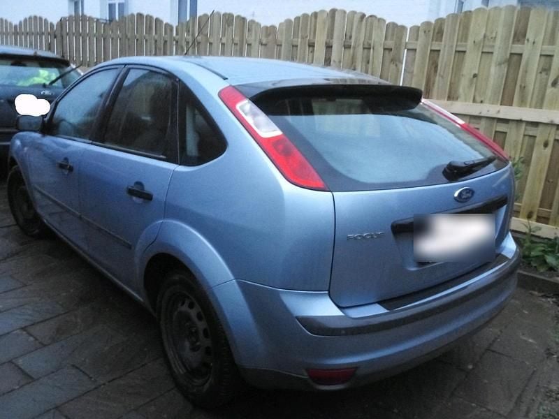 Gebraucht Ford Focus 115 PS (84 kW) 2005 Blau Limousine