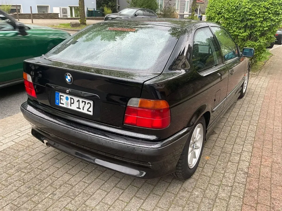 Brugt BMW 316 102 HK (75 kW) 1997 Sort Sedan