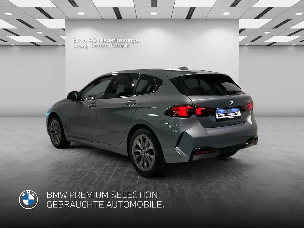 Gebraucht BMW 120 Sport Line 150 PS (110 kW) 2025 Grau Kleinwagen