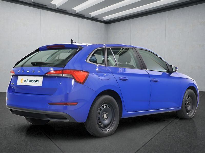 Gebraucht Skoda Scala 95 PS (69 kW) 2022 Blau Kleinwagen