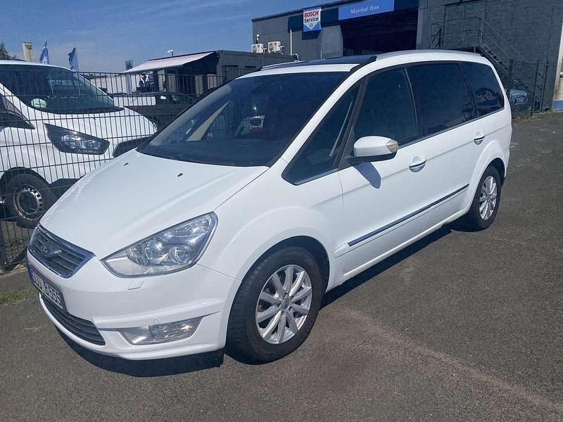 Gebraucht Ford Galaxy Titanium 163 PS (119 kW) 2013 Frostweiß Van / Kleinbus