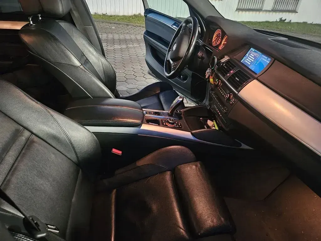 Second-hand BMW X6 245 CP (180 kW) 2011 Negru SUV