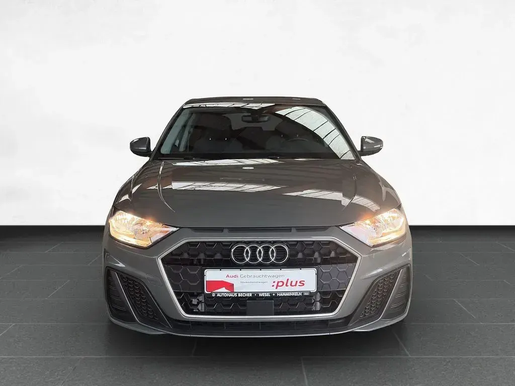 Gebraucht Audi A1 S-Line 116 PS (85 kW) 2025 Grau SUV