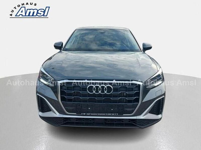 Gebraucht Audi Q2 S-Line 150 PS (110 kW) 2024 Grau SUV