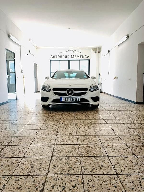 Weiß Gebraucht 2017 Mercedes E250 AMG Cabrio | 29.999 € - Bild 1/4