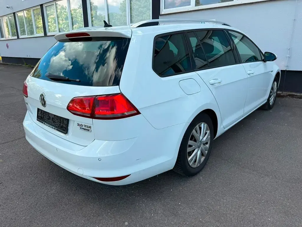 Gebraucht VW Golf VII LOUNGE 150 PS (110 kW) 2015 Weiß Limousine