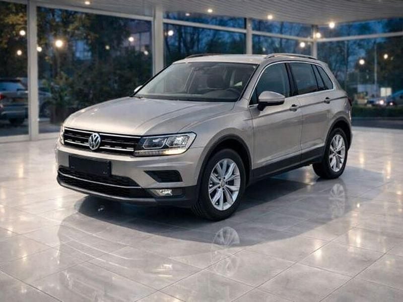 Gebraucht VW Tiguan Highline 150 PS (110 kW) 2019 Silber SUV