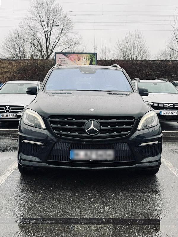 Gebraucht Mercedes ML63 AMG 557 PS (409 kW) 2013 SUV