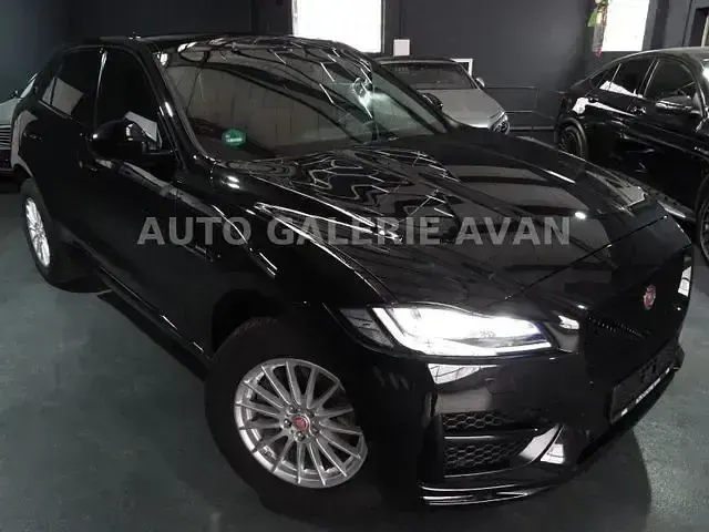 Gebraucht Jaguar F-Pace R-Sport 301 PS (221 kW) 2020 Schwarz SUV