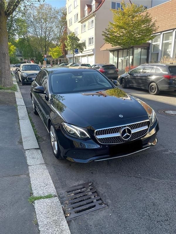 Usata Mercedes E350 286 CV (210 kW) 2017 Nero Berlina