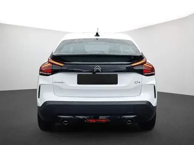 Gebraucht Citroën C4 Feel 131 PS (96 kW) 2024 Weiß SUV