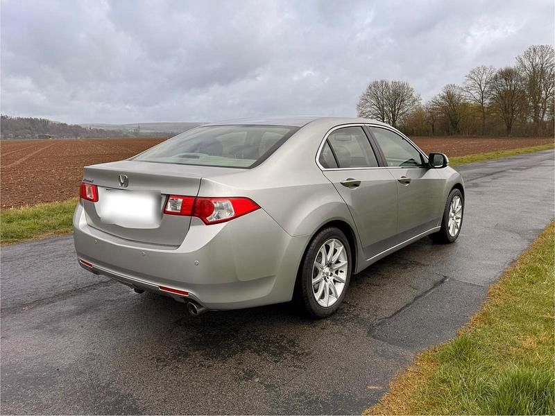 Gebraucht Honda Accord 156 PS (114 kW) 2008 Silber Limousine