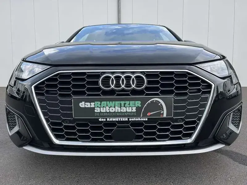 Gebraucht Audi A3 Advanced 150 PS (110 kW) 2022 Schwarz Limousine
