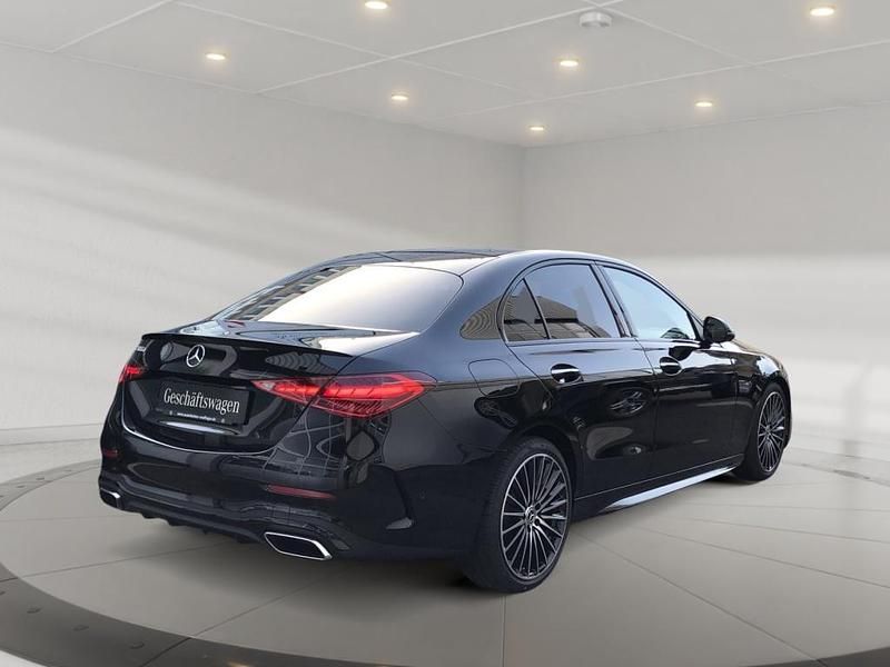 Gebraucht Mercedes C300 265 PS (194 kW) 2026 Metalliclack obsidianschwarz Limousine