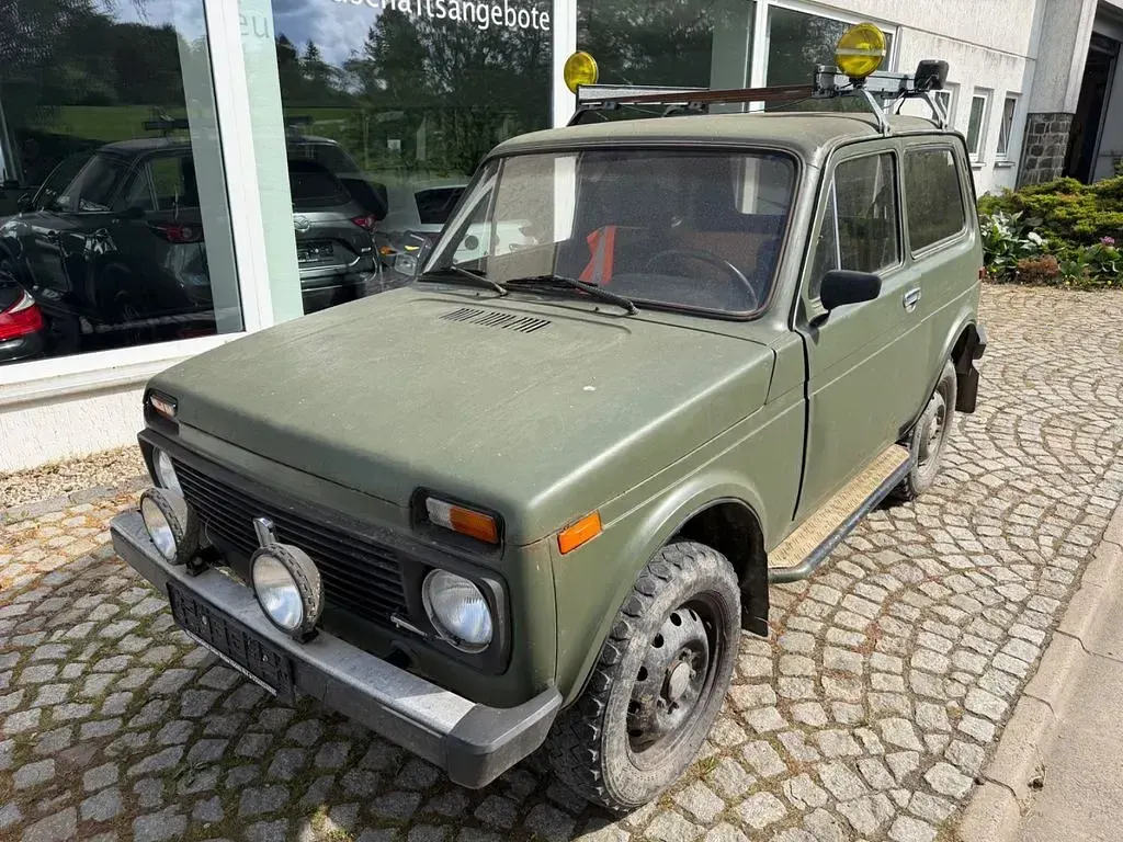 Usata Lada niva 73 CV (53 kW) 1991 Verde SUV