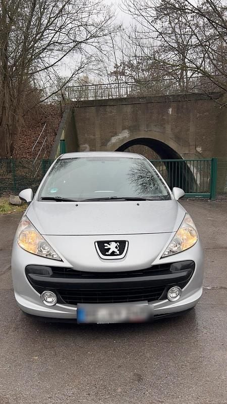 Gebraucht Peugeot 207 Urban Move 88 PS (64 kW) 2009 Grau Kleinwagen